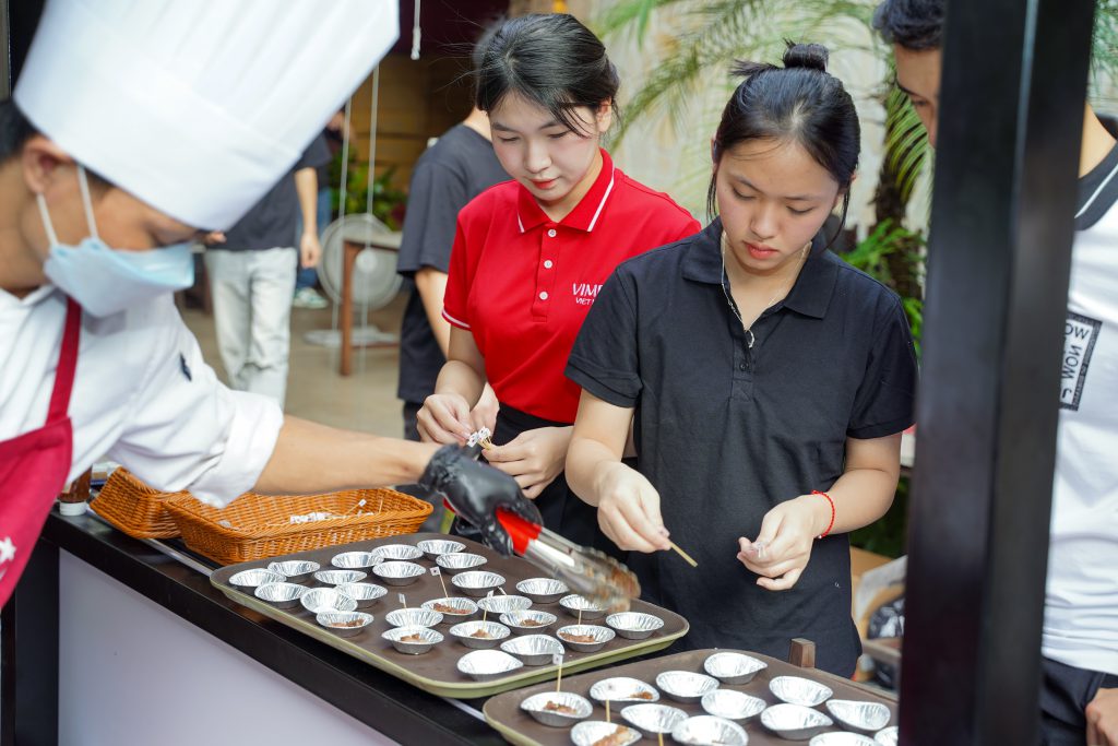 Vimex Food kết hợp với nhà hàng Grill Firday đưa thịt bò cao cấp Canada đến gần hơn với khách hàng.